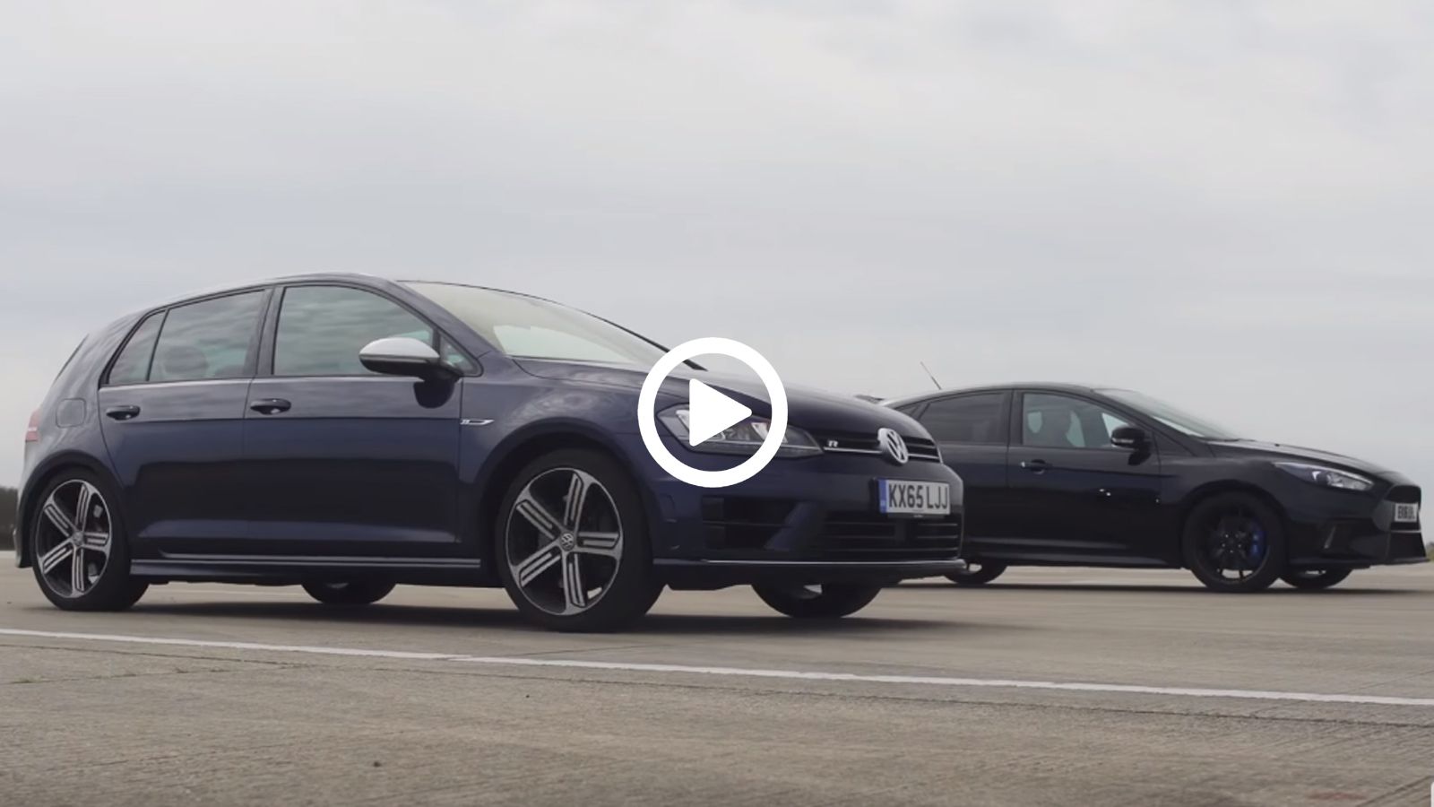Ford Focus RS vs VW Golf R