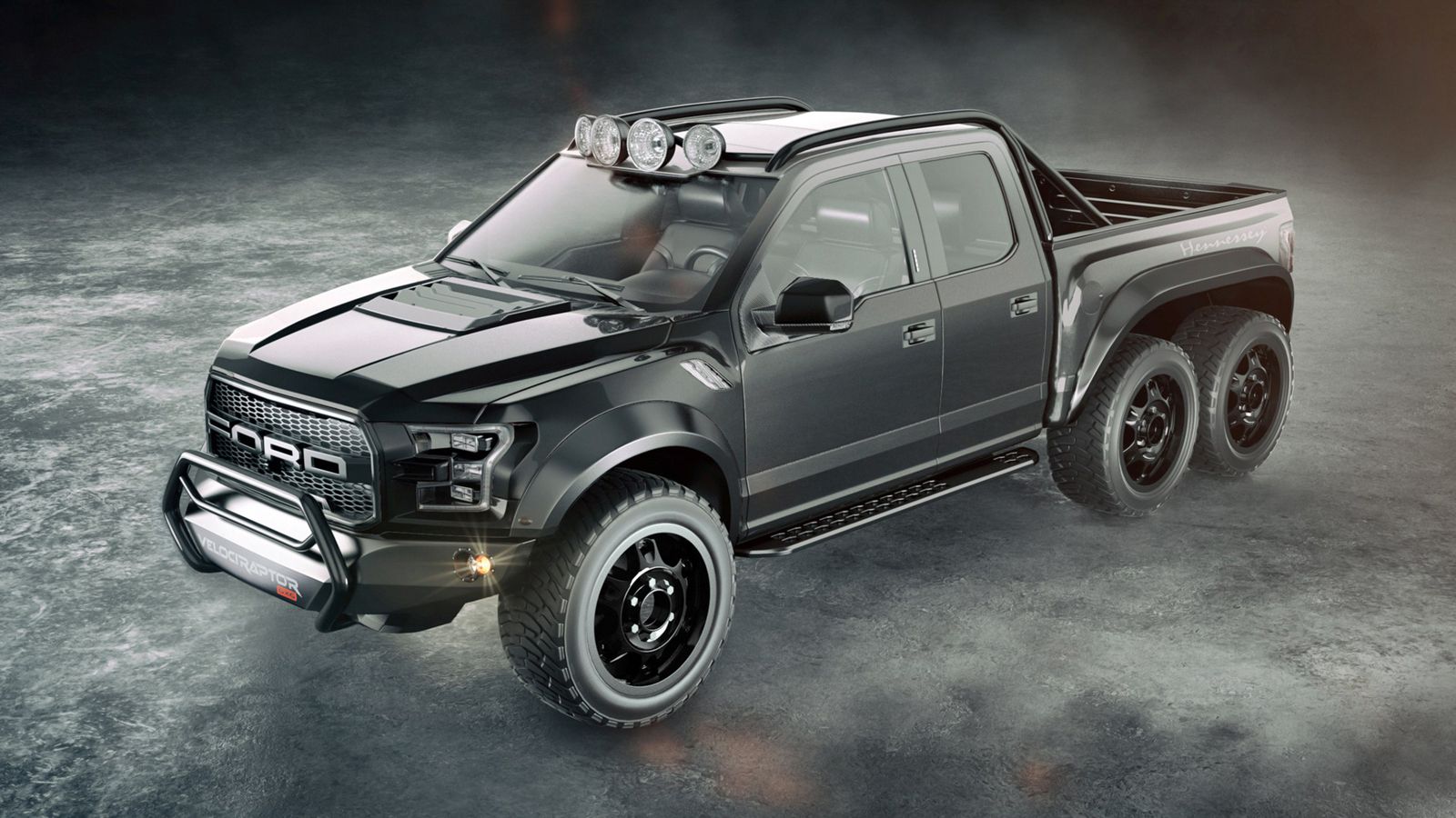 Το Hennessey VelociRaptor 6x6 στηρίζεται στο νέο Ford F-150 Raptor, ενώ παίρνει μαθήματα από την Mercedes-AMG G63 6x6, προσθέτοντας στο pick-up έναν ε