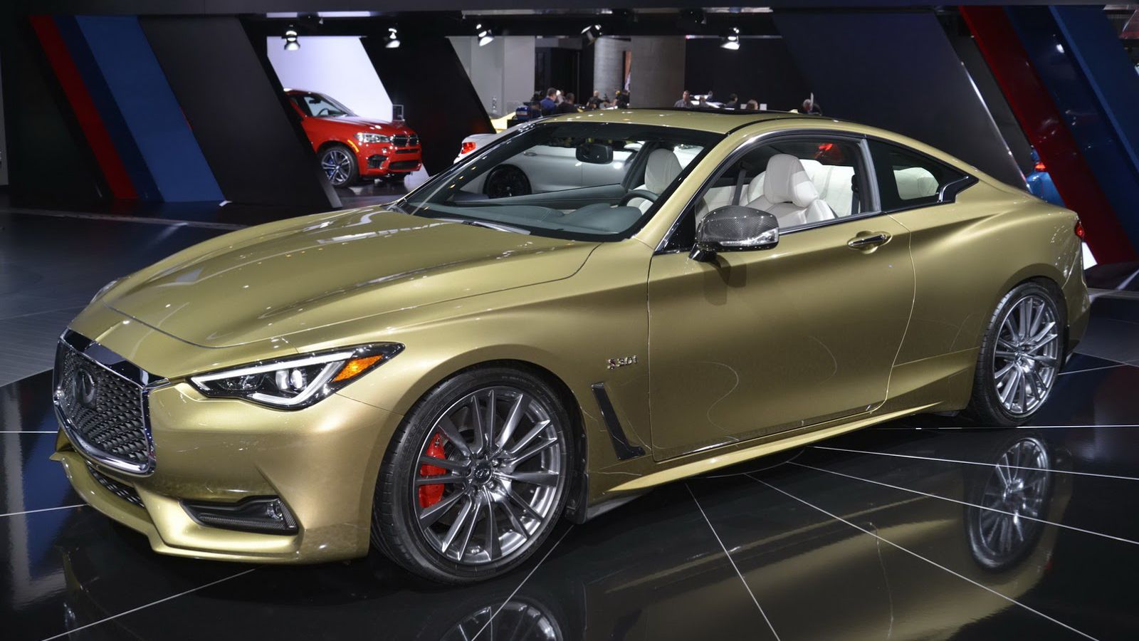 Το αυτοκίνητο βασίζεται στο Q60 Red Sport 400 και εφοδιάζεται με ένα 3λιτρο twin-turbo V6 μοτέρ που αποδίδει 400 HP (405 PS) ισχύος και 474 Nm ροπής.