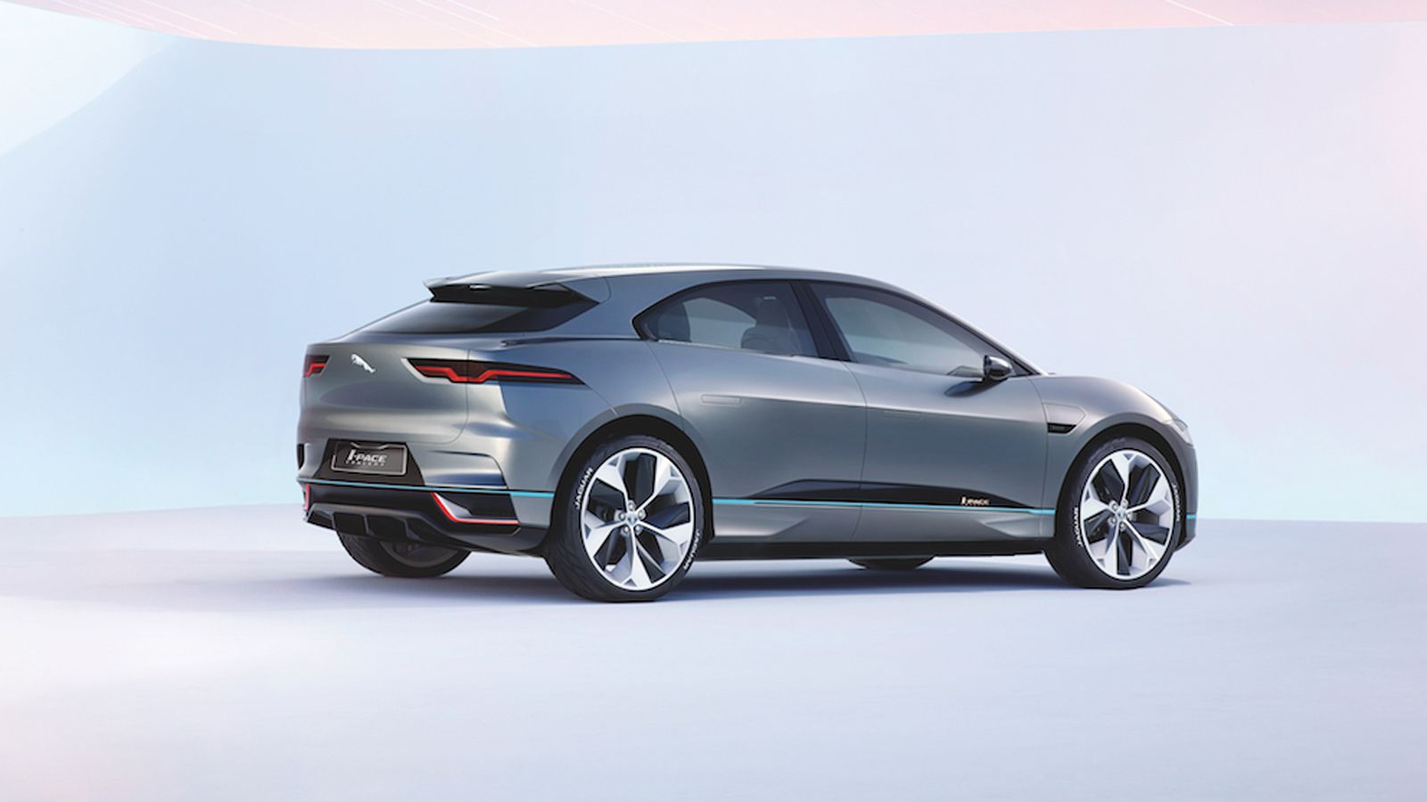 Το μοντέλο παραγωγής θα παρουσιαστεί το 2017 και το λανσάρισμά του αναμένεται να ξεκινήσει το 2018. 