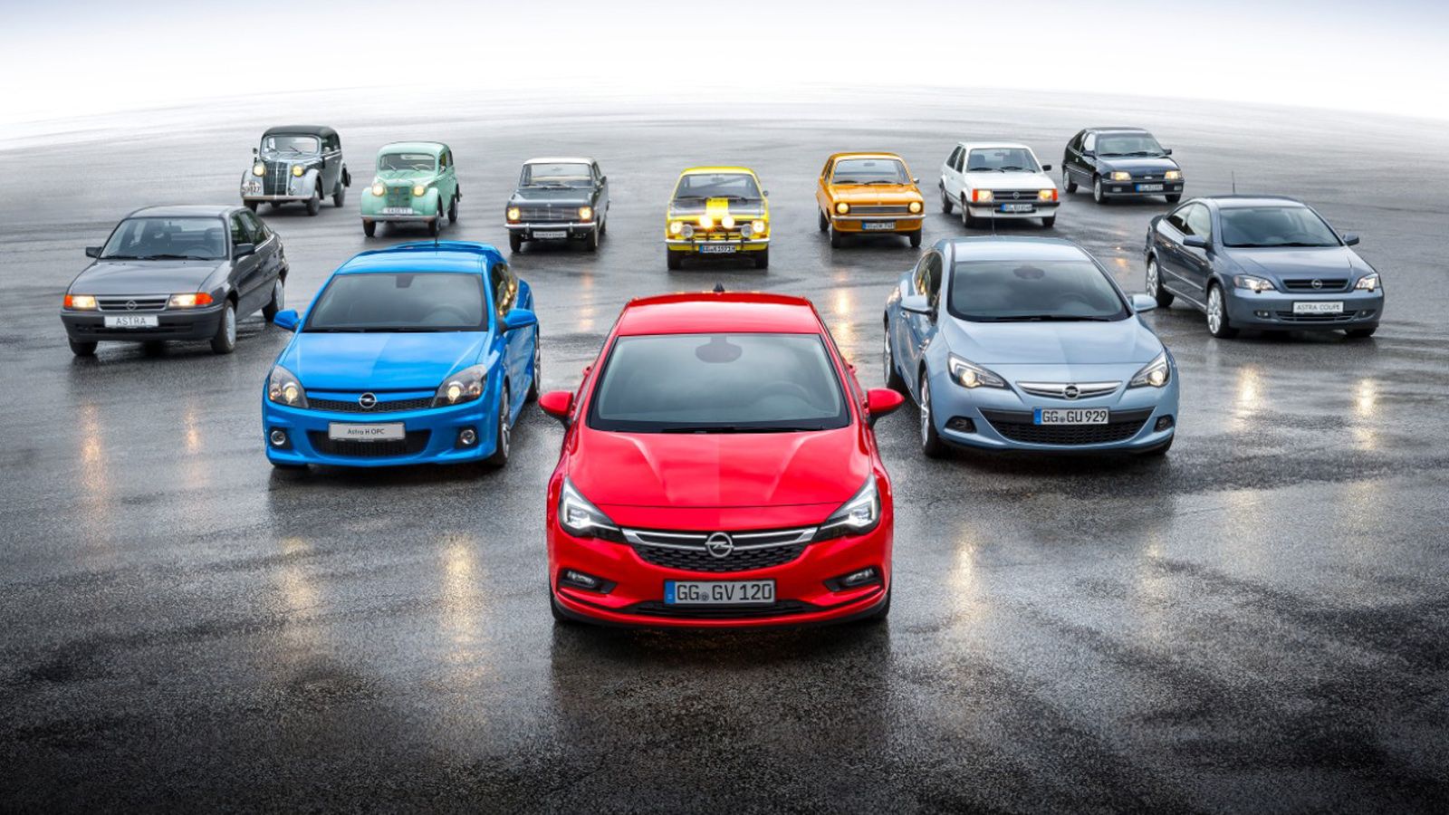 80 χρόνια πέρασαν από την παρουσίαση του Opel Kadett και η ιστορία συνεχίζει να γράφει πλέον ως Astra!