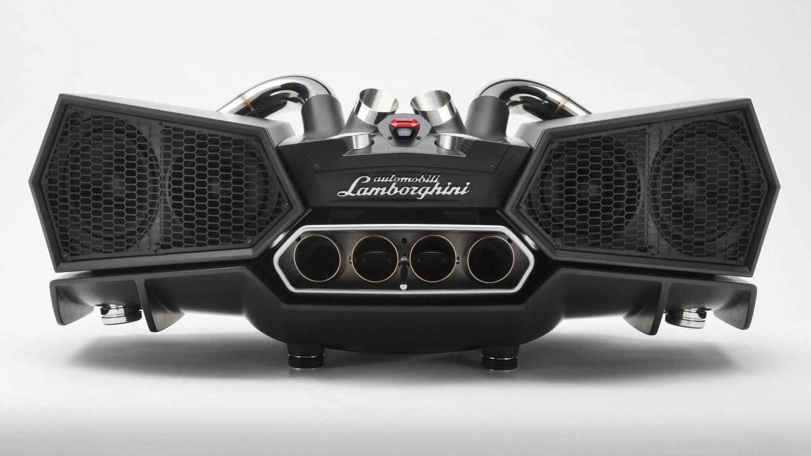 Είστε έτοιμοι να δώσετε τα ίδια χρήματα με τα οποία θα αγοράζατε ένα αυτοκίνητο, προκειμένου να ακούτε μουσική;