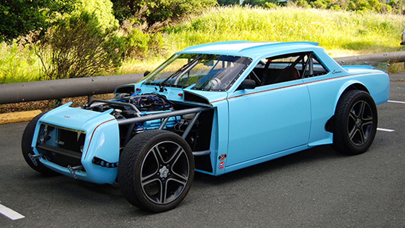 Το ιαπωνικό αυτοκίνητο μπήκε στην κατηγορία των κατά βάση αμερικάνικων hot rod.