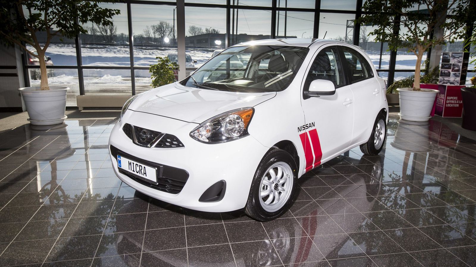 Το περιορισμένης παραγωγής Nissan Micra Cup αντλεί την έμπνευσή του από το ομώνυμο αγωνιστικό μοντέλο. 
