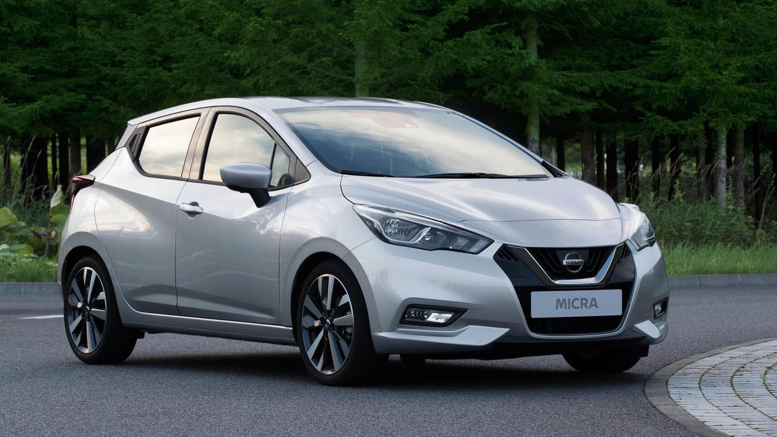 Το νέο Nissan Micra στην πέμπτη του πλέον γενιά δεν έχει καμία σχέση με το σημερινό μοντέλο.