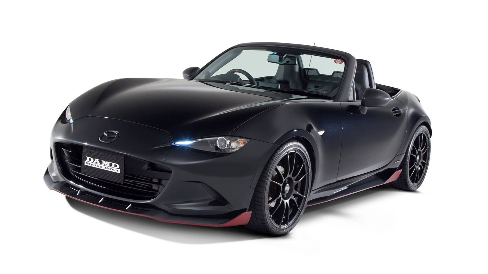Το body kit της DAMD χαρακτηρίζεται από το carbon υψηλής ποιότητας που έχει χρησιμοποιηθεί στην κατασκευή των μερών του