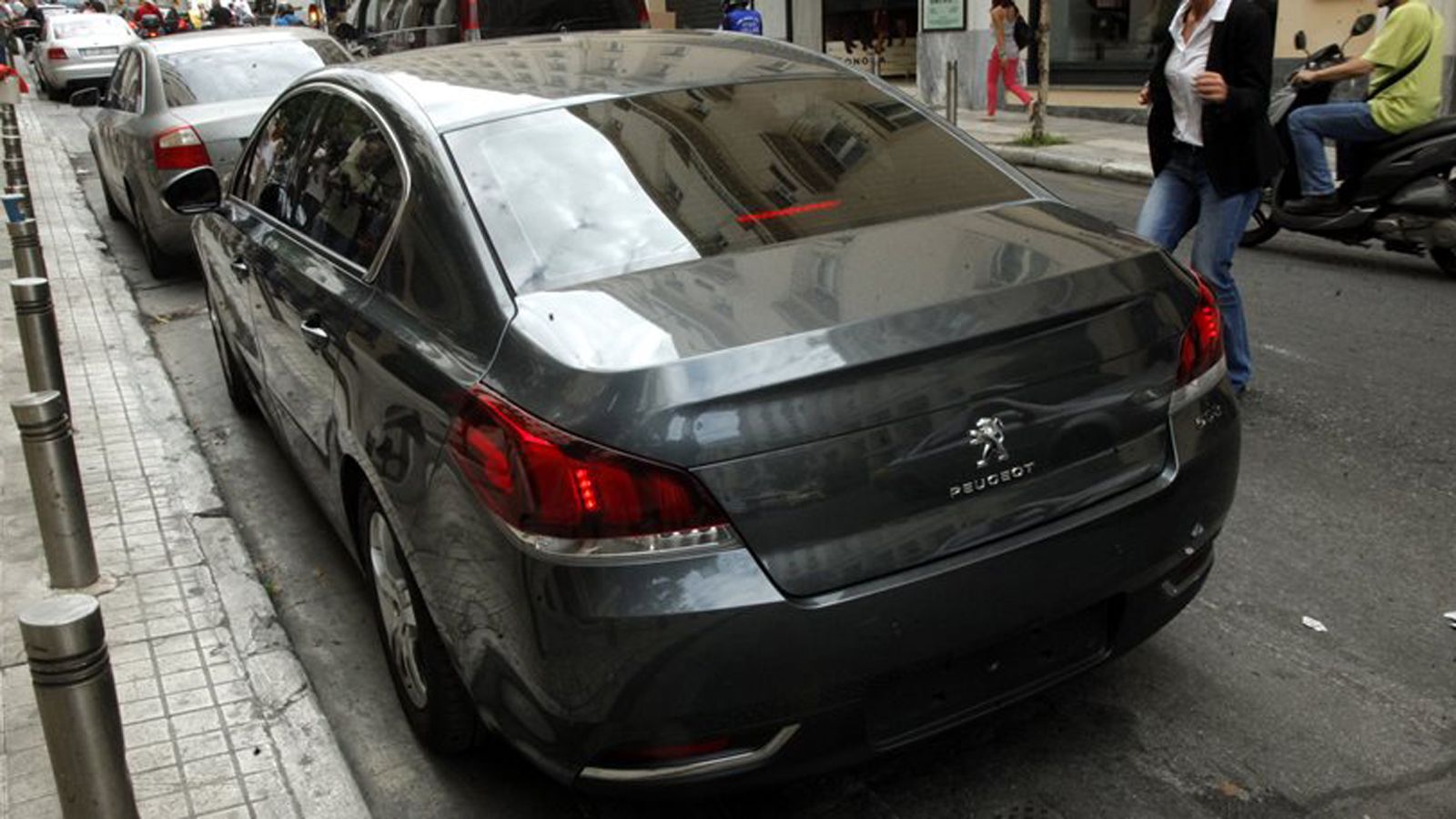 Οι άνδρες της Τροχαίας αφαίρεσαν τις πινακίδες του υπηρεσιακού οχήματος του Υπουργού Οικονομίας κ. Γιώργου Σταθάκη. Μεμονωμένο περιστατικό ή αστυνομικ