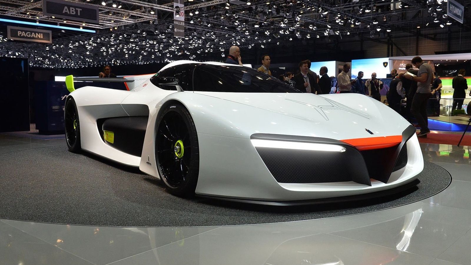 Ο οίκος Pininfarina θέλει να φτιάξει την έκδοση παραγωγής του H2 Speed Concept που είδαμε νωρίτερα φέτος στην έκθεση της Γενεύης. 