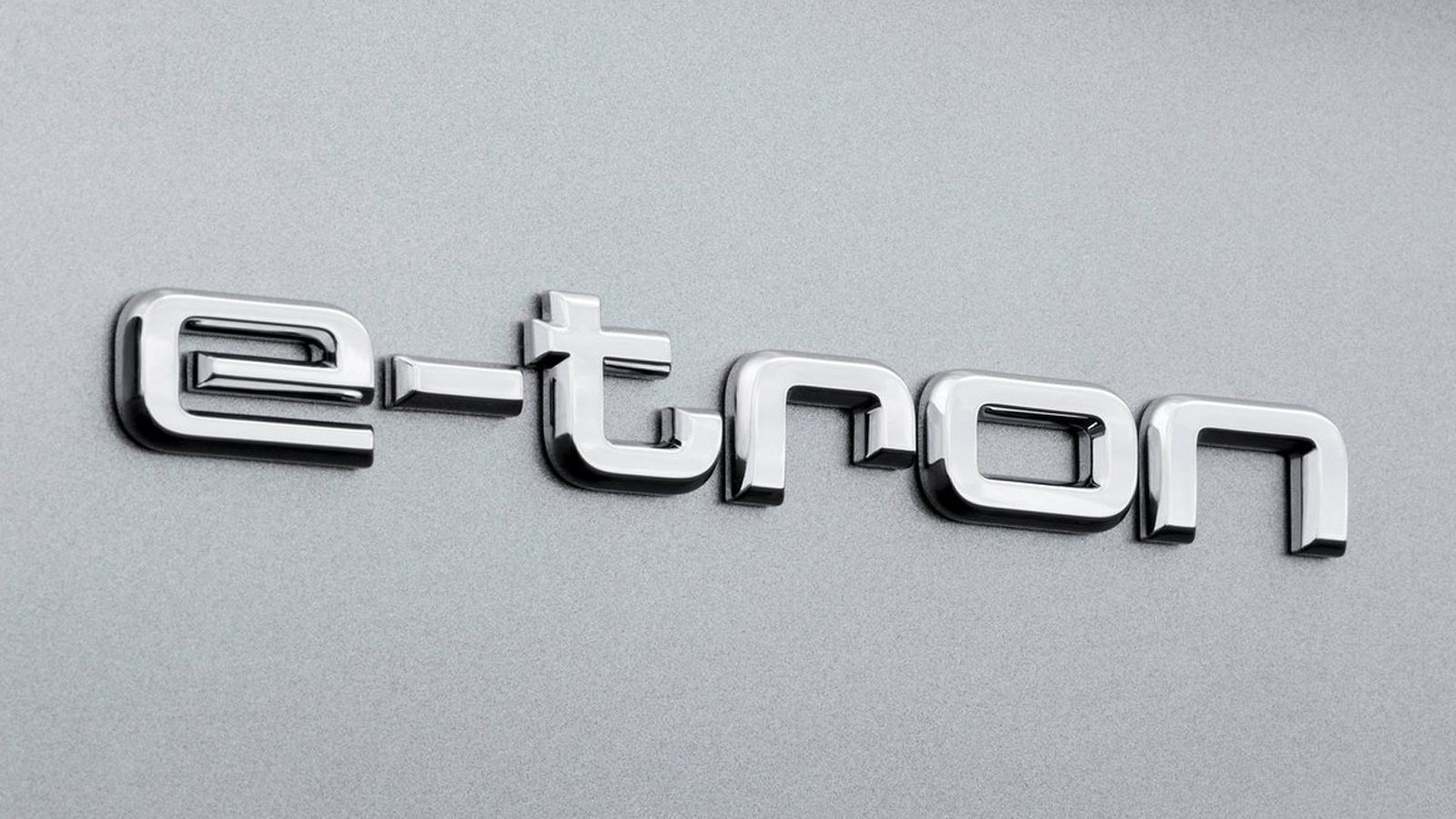 Οι άνθρωποι της Audi εστιάζουν τις προσπάθειές τους στην ανάπτυξη και φιλικών προς το περιβάλλον αυτοκινήτων, όπως είναι τα ηλεκτρικά e-tron και υδρογ