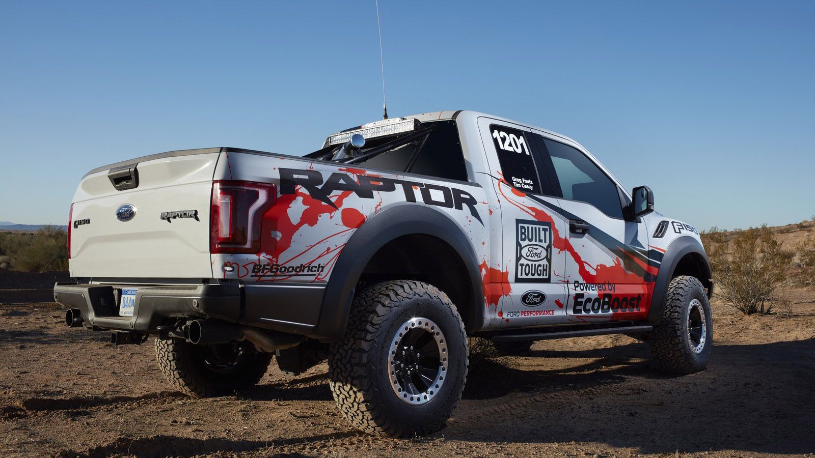 Η Ford απαγορεύεται να αλλάξει την αρχιτεκτονική ή την γεωμετρία της ανάρτησης, αλλά μπορεί να βάλει αγωνιστικά αμορτισέρ και νέα ελατήρια που αυξάνου