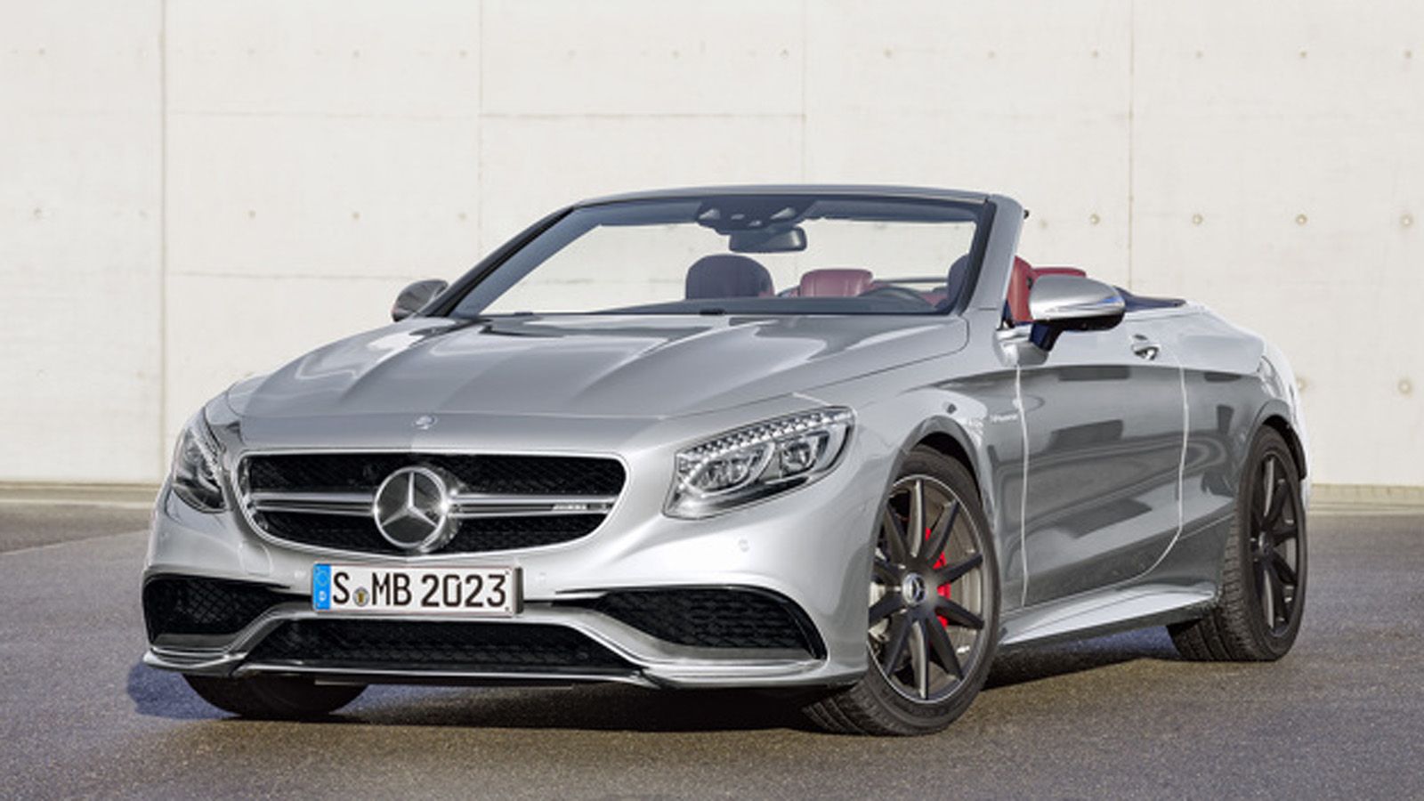 Με την ειδική έκδοση της S-Class Cabrio η Mercedes γιορτάζει τα 130 χρόνια από το πρώτο αυτοκίνητο των Daimler και Benz. 