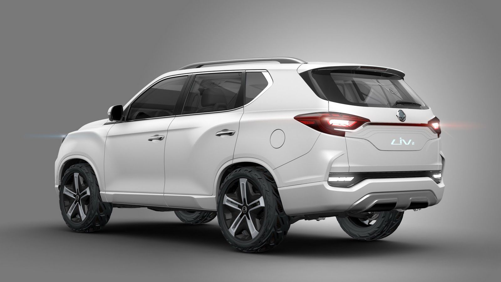 Το παρόν δίνει το σύστημα αυτόνομου φρεναρίσματος (AEBS), το οποίο κάνοντας χρήση ραντάρ, κάμερας και λέιζερ, φρενάρει το αυτοκίνητο αν χρειαστεί. 