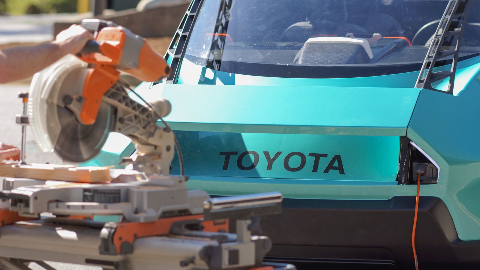 Η Toyota δεν αποκάλυψε την απόδοση του uBox, ωστόσο επιβεβαίωσε πως διαθέτει ηλεκτρικό κινητήρα. Οι φοιτητές καταπιάστηκαν σε όλη τη διαδικασία, από τ