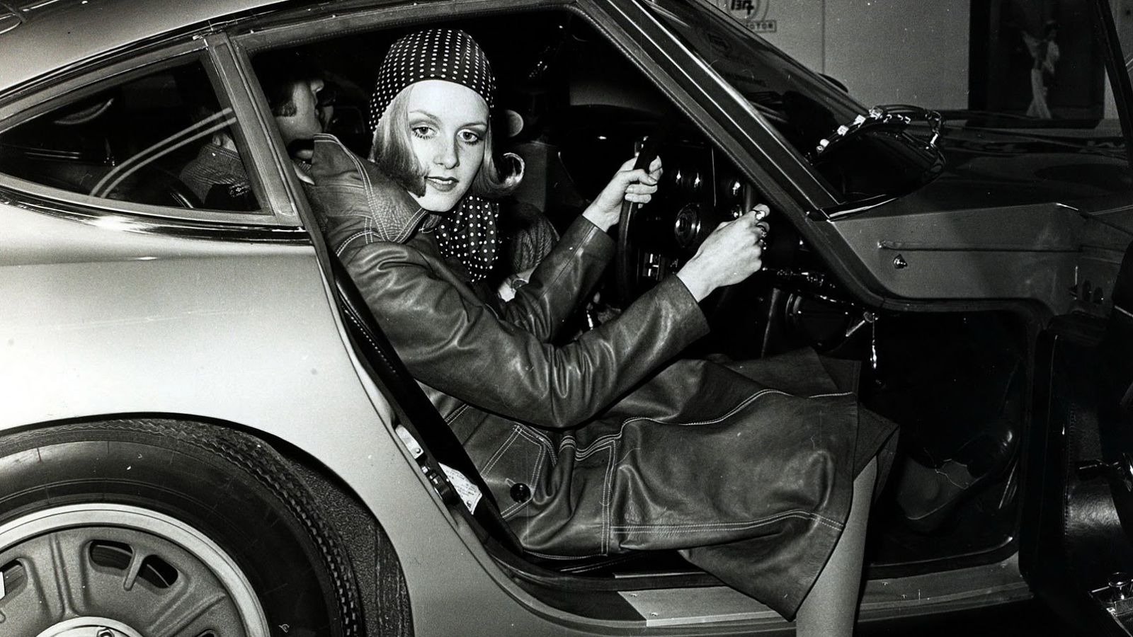 H Twiggy στο τιμόνι της Toyota