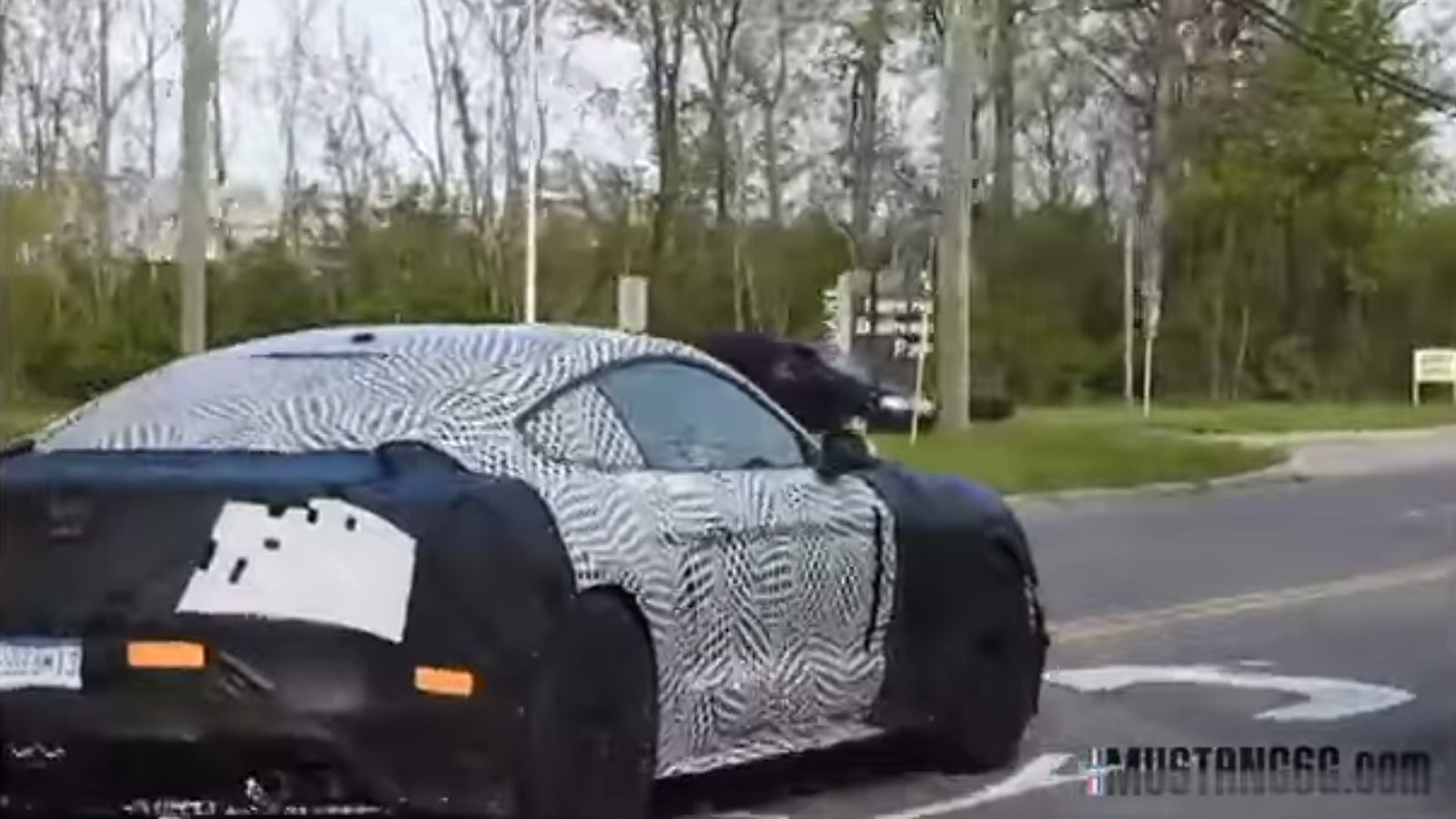 Το νέο GT500 έχει να αντιμετωπίσει πολύ δυνατούς ανταγωνιστές οι οποίοι έχουν ανεβάσει κατά πολύ τις ιπποδυνάμεις τους.