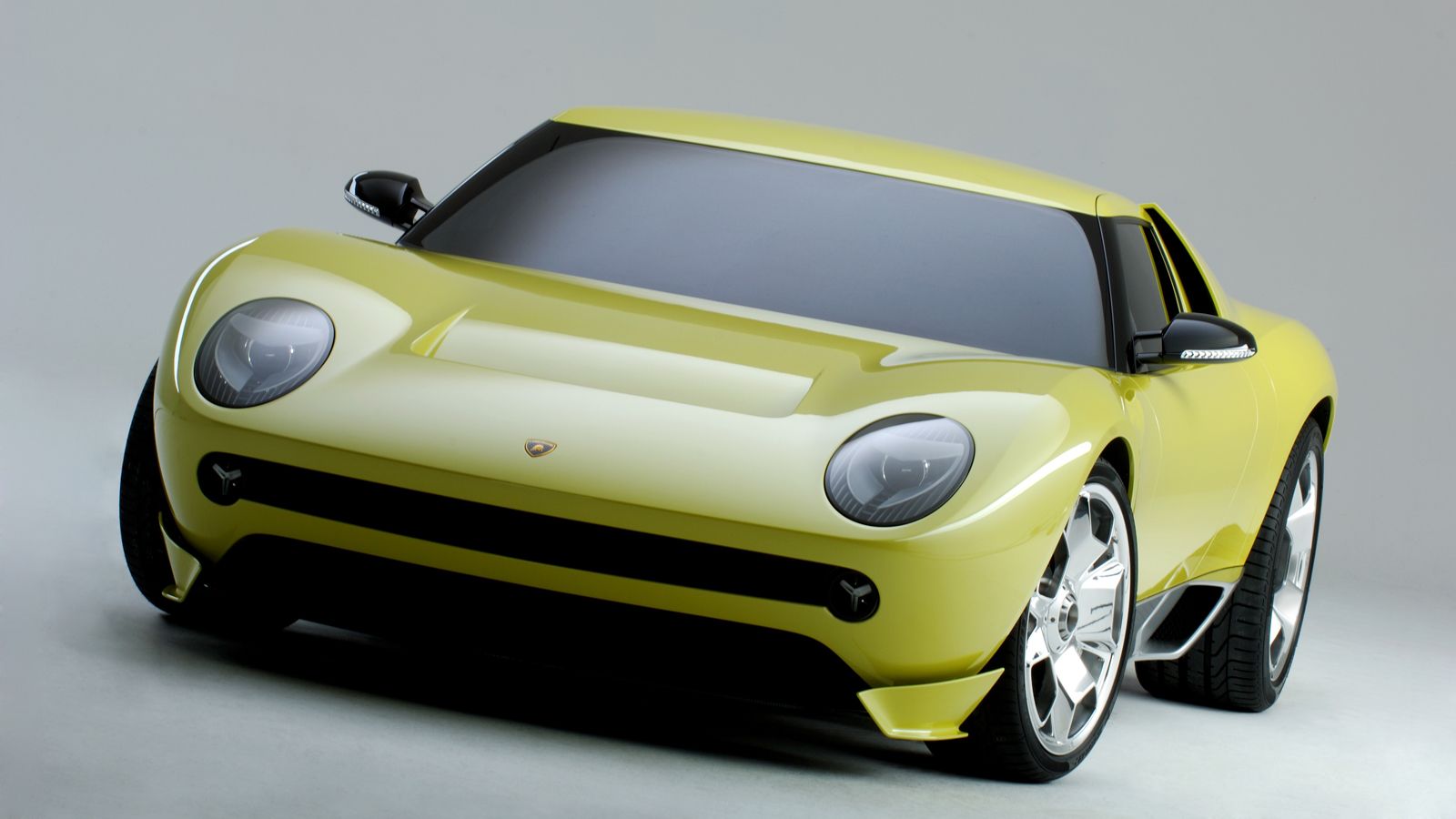 Από ότι φαίνεται, η εμβληματική Lamborghini Miura έχει πολλές πιθανότητες να αποκτήσει έναν πνευματικό διάδοχο, με το αφεντικό της φίρμας, Stefano Dom