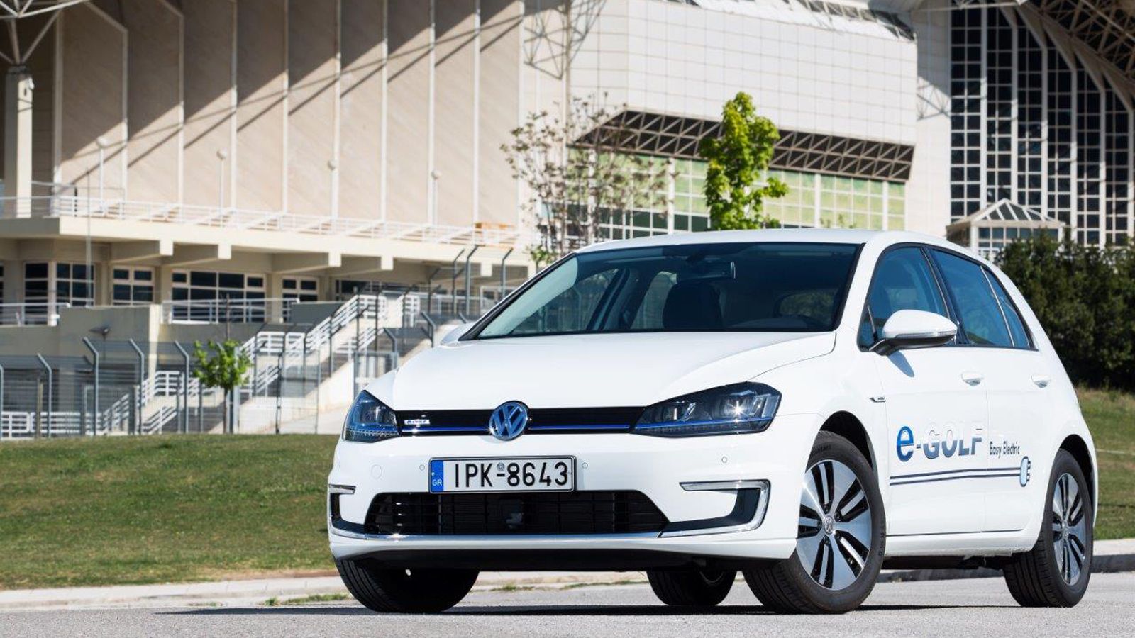 Η Volkswagen θα διαθέσει ένα στόλο από ηλεκτρικά αυτοκίνητα στους διοργανωτές της Documenta 14.