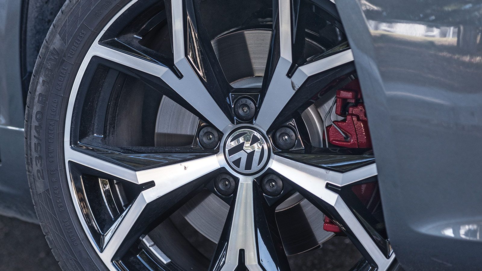 Zoom στις λεπτομέρειες του αμαξώματος.