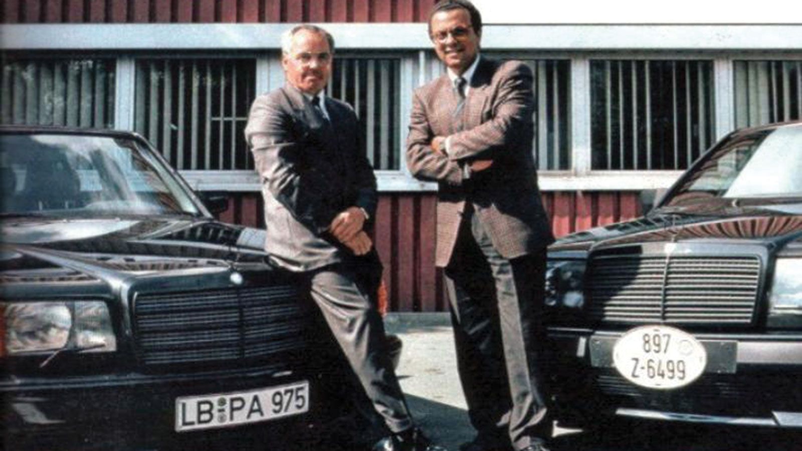 Ο Χανς-Βέρνερ ¶ουφρεχτ (αριστερά) και ο Έρχαρντ Μέλχερ ίδρυσαν το 1967 την AMG έχοντας πάθος τη μετατροπή «συμβατικών» αυτοκινήτων σε αγωνιστικές «μηχ