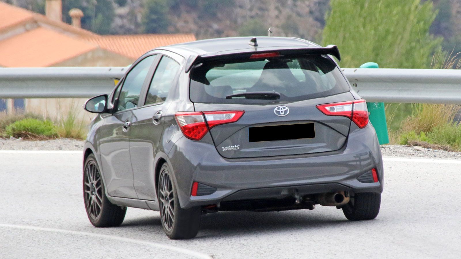 Στο πάνω μέρος της πόρτας του χώρου αποσκευών θα υπάρχει μια ευμεγέθης αεροτομή.