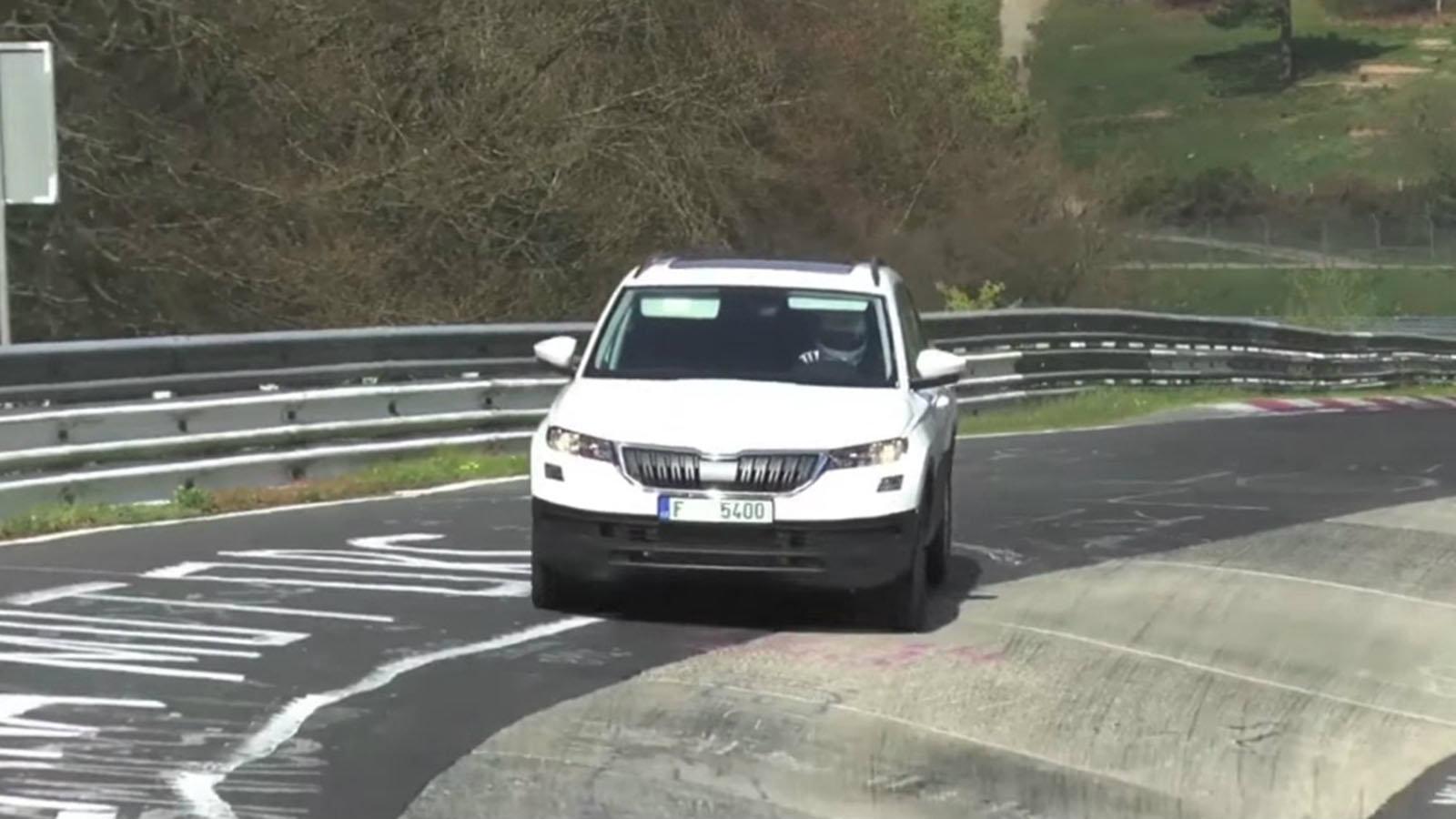 Στο πεδίο των μηχανικών συνόλων η παλέτα του μοντέλου απαρτίζεται από πέντε επιλογές χωρητικότητας από 1,0 έως 2,0 λίτρα (1,0, 1,5, 1,6 και 2,0 λίτρων