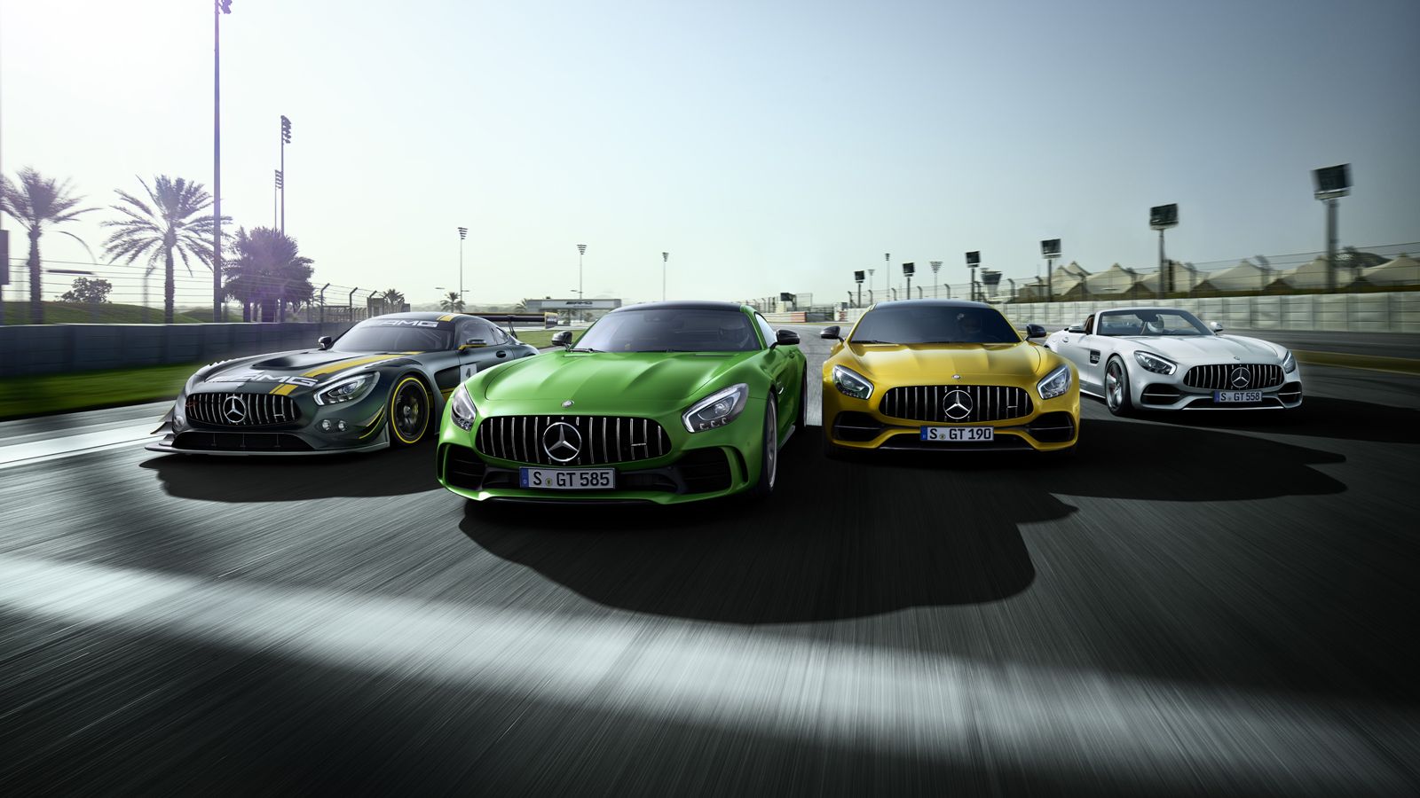 Πέρσι η Mercedes-AMG έφτασε πολύ κοντά στο όριο των 100.000, φτιάχνοντας 99.235 αυτοκίνητα. Σε πρόσφατη συνέντευξή του το αφεντικό της εταιρείας, Tobi