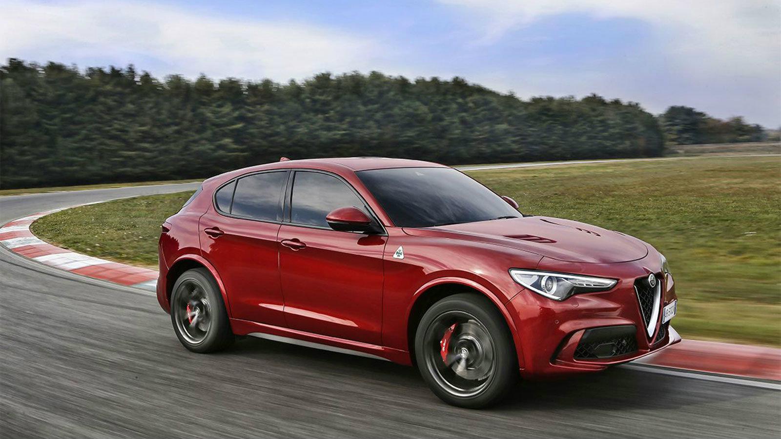 Η Alfa Romeo βρίσκεται στη φετινή διεθνή έκθεση αυτοκινήτου στο Ντουμπάι.