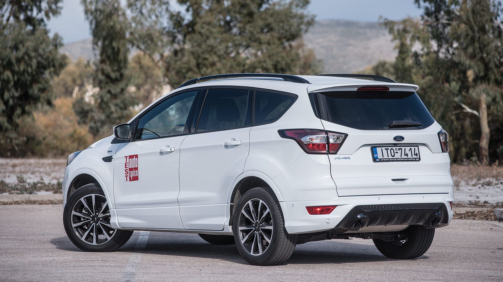 Δυνατός παίκτης και το Kuga, καταφέρνει και αφήνει πίσω και το μοτέρ βενζίνης του VW Tiguan. 