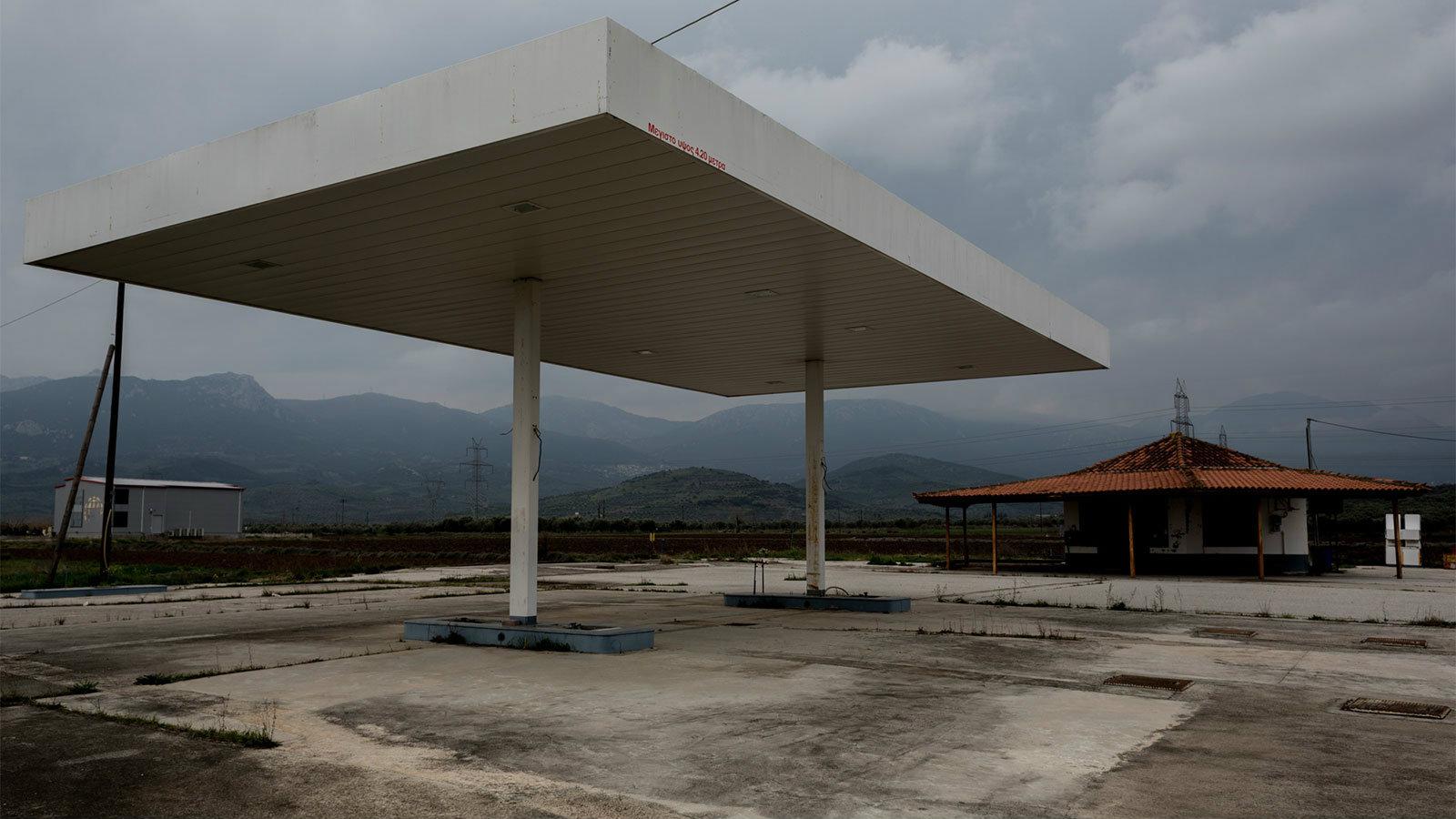Σε δυσχερή οικονομική κατάσταση βρίσκονται τα πρατήρια καυσίμων, που βρίσκονται στο παράπλευρο οδικό δίκτυο των Εθνικών Οδών.