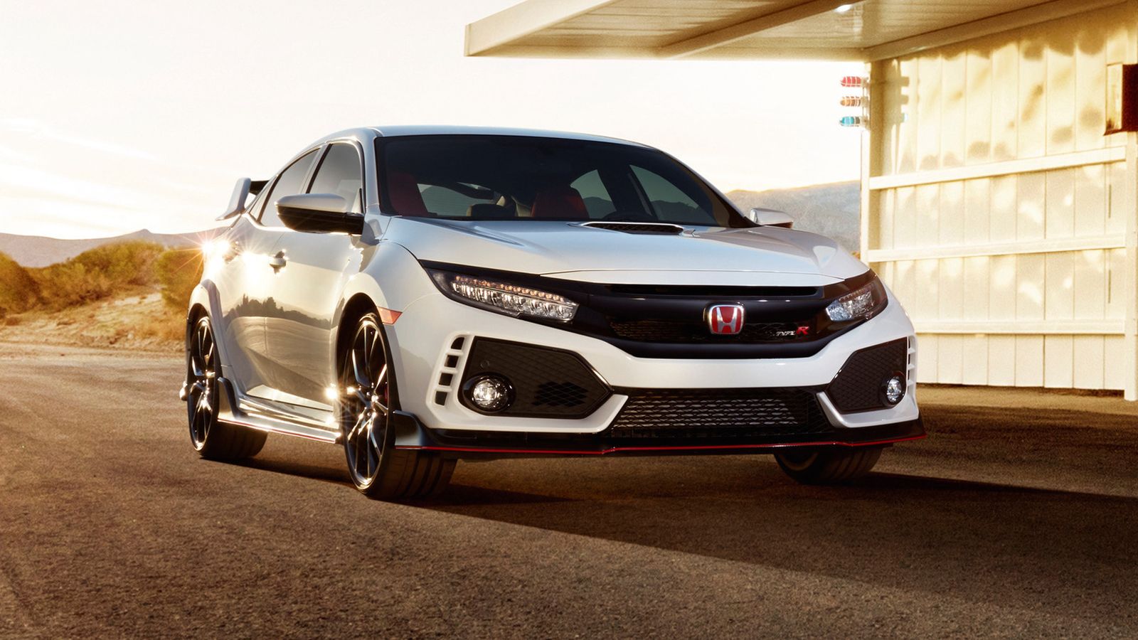 Το νέο Honda Civic Type R ετοιμάζεται σε λίγες εβδομάδες να κάνει το εμπορικό του ντεμπούτο στις Η.Π.Α., με τιμή κοντά στα 35.000 δολάρια (περίπου 32.