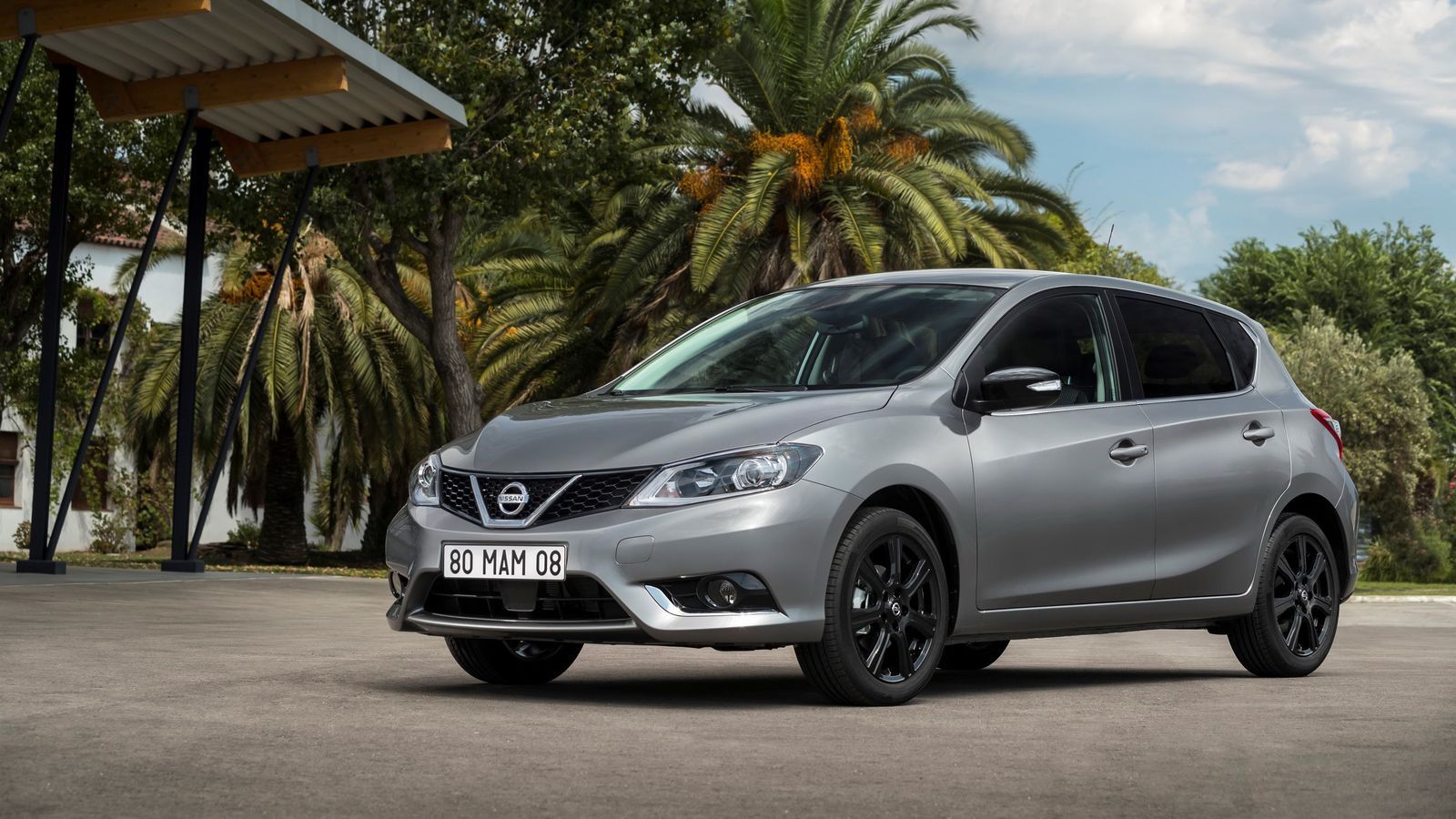 Το Nissan Pulsar αποκτά για την ευρωπαϊκή αγορά μια νέα έκδοση, την Black Edition. Στηρίζεται στην πλούσια έκδοση N-Connecta και ξεχωρίζει μέσω κάποιω