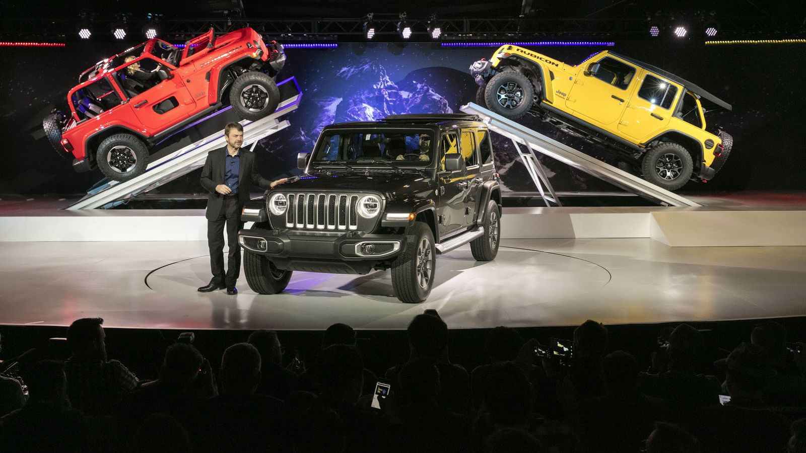 Στο περιθώριο της παρουσίασης του νέου Jeep Wrangler στην έκθεση του Λος Αντζελες, το αφεντικό της φίρμας, Mike Manley, επιβεβαίωσε ότι το νέο μοντέλο