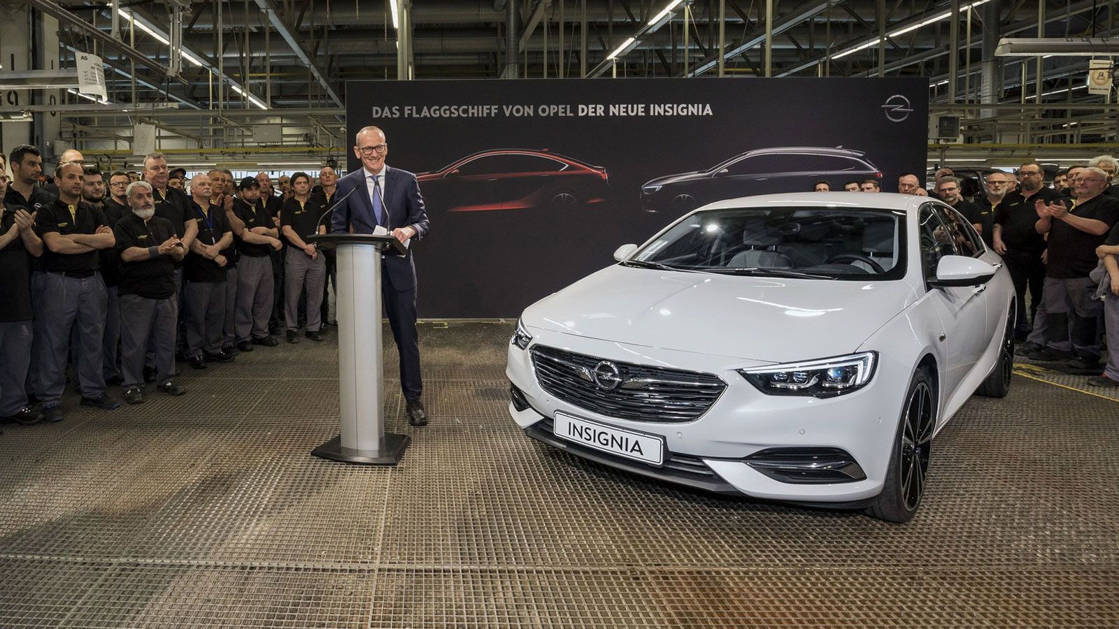 Το πρώτο Opel Insignia Grand Sport βγήκε από τη γραμμή παραγωγής της μάρκας στο εργοστάσιο του Russelsheim.