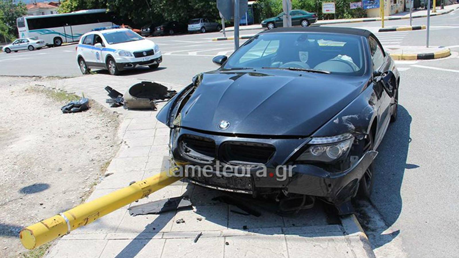 Κανέναν κίνδυνο δεν διατρέχουν οι δύο οδηγοί σύμφωνα με τον διευθυντή της πρωτοβάθμιας Μονάδας Υγείας Καλαμπάκας.
 