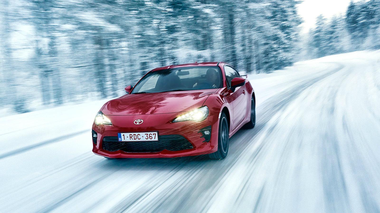 Το ανανεωμένο GT86 έχει ουσιώδεις σε τεχνικό επίπεδο αλλαγές, καθώς χρησιμοποιήθηκε η τεχνογνωσία των Ιαπώνων από τη συμμετοχή του αγωνιστικού GT86 στ