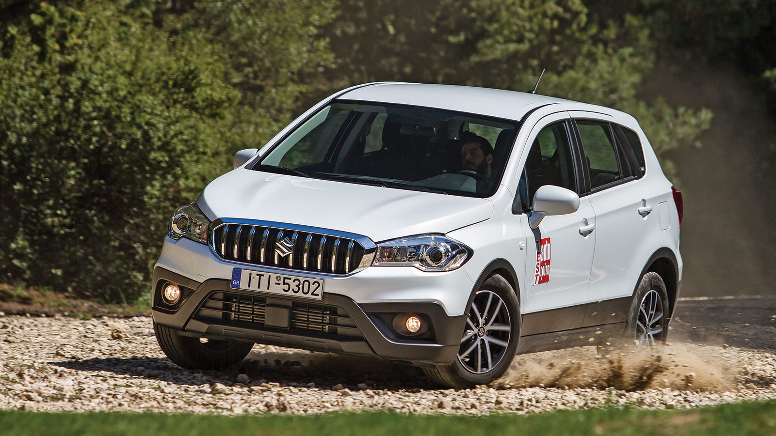 Το τρικύλινδρο μοτέρ του S-Cross με απόδοση 112 ίππους και 170 Nm ροπής, στην πράξη διαθέτει μέση κατανάλωση 6,6 λτ./100.