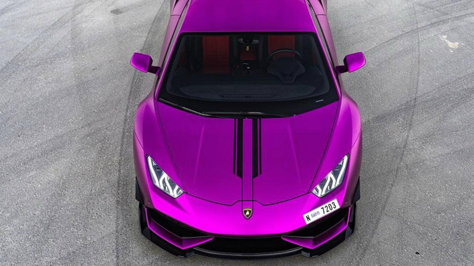 Oι αλλαγές ολοκληρώθηκαν με ένα έντονο μωβ χρώμα. 