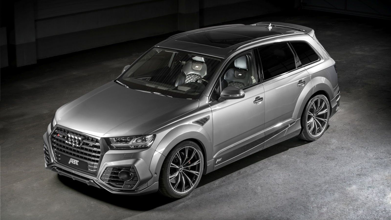 Η ABT πείραξε τον εγκέφαλο του V8 4.0 TDI μοτέρ και αυτό ήταν αρκετό για να κερδίσουν 85 άλογα και 70Nm ροπής, φέρνοντας την ισχύ στους 520 ίππους και