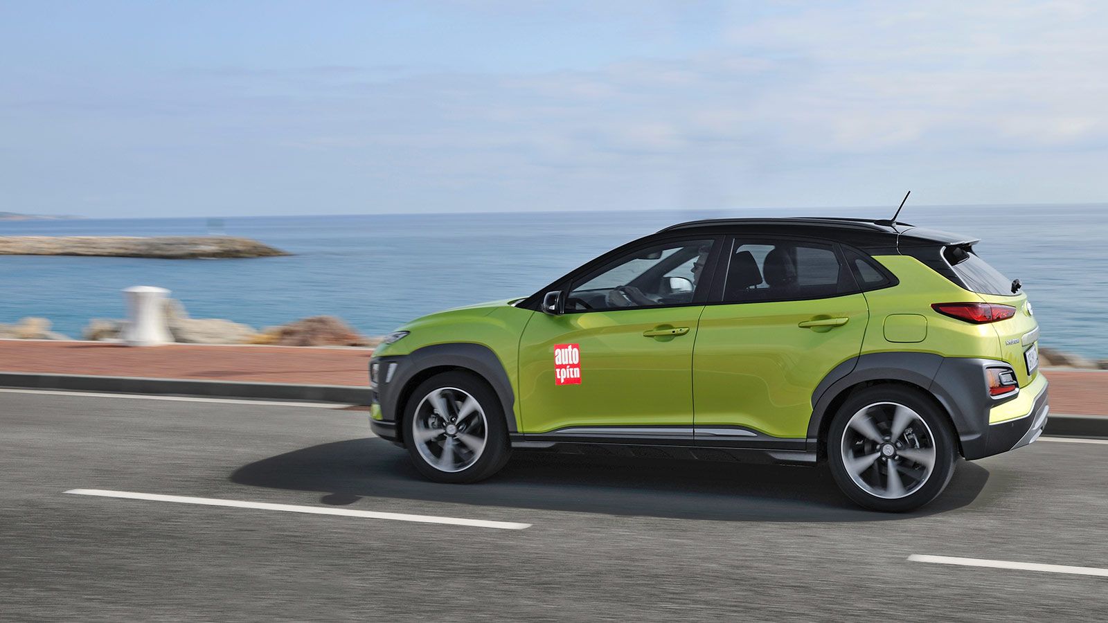Η γκάμα των μηχανικών συνόλων του νέου Hyundai Kona πλαισιώνεται από δύο turbo βενζινοκινητήρες, με έναν diesel να έρχεται μέσα στο 2018.