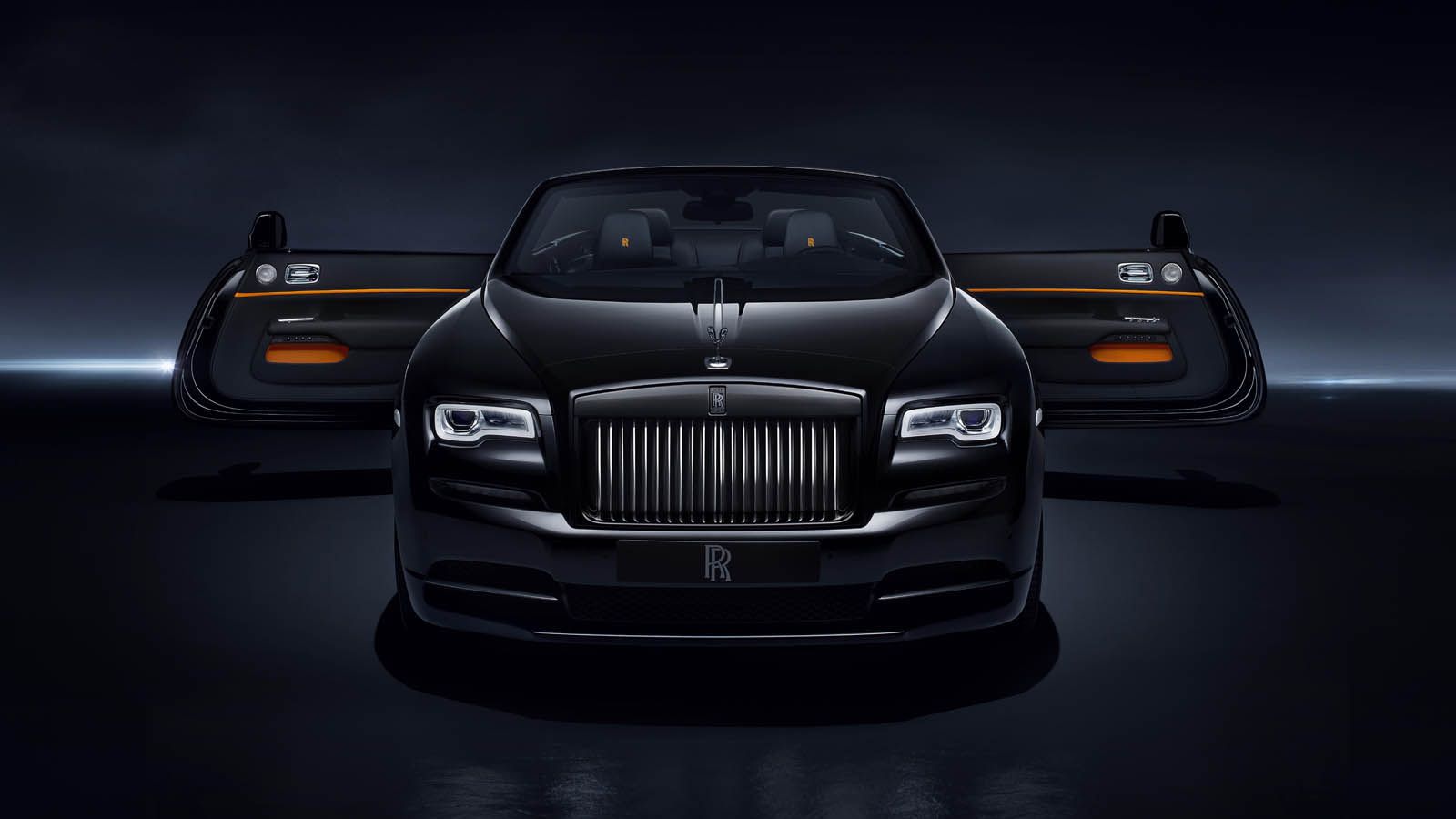 Η εταιρεία αναβάθμισε την απόδοση του twin-turbo V12 των 6,6 λίτρων από τους 570 στους 600 ίππους, ενώ και η ροπή ανέβηκε από τα 780 στα 840 Nm.