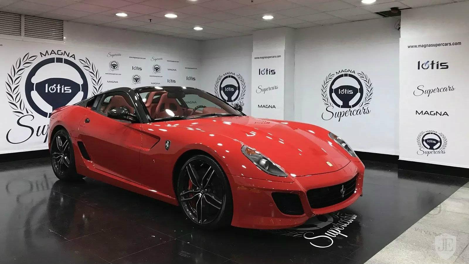 H εντυπωσιακή Ferrari 599 SA Aperta βρίσκεται προς πώληση στην Ισπανία.