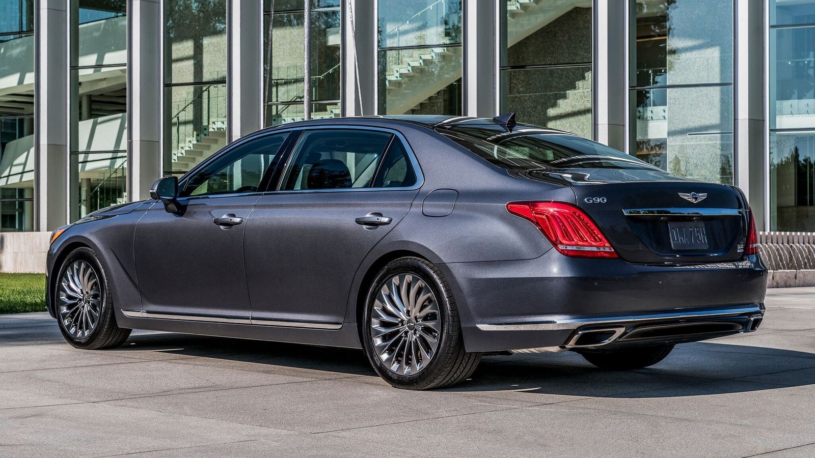 Από τη στιγμή που το μοντέλο λανσαρίστηκε πριν από έναν χρόνο, οι αλλαγές του νέου Model Year δεν είναι σημαντικές και η μεγαλύτερη αφορά στα στάνταρ 