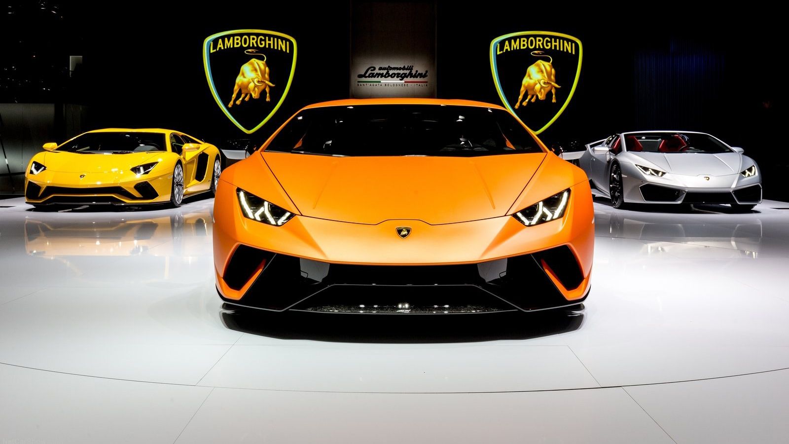 Δείτε τι σχεδιάζει η Lamborghini για το μέλλον των Aventador και Huracan, τόσο στις υπάρχουσες όσο και στις επόμενες γενιές.