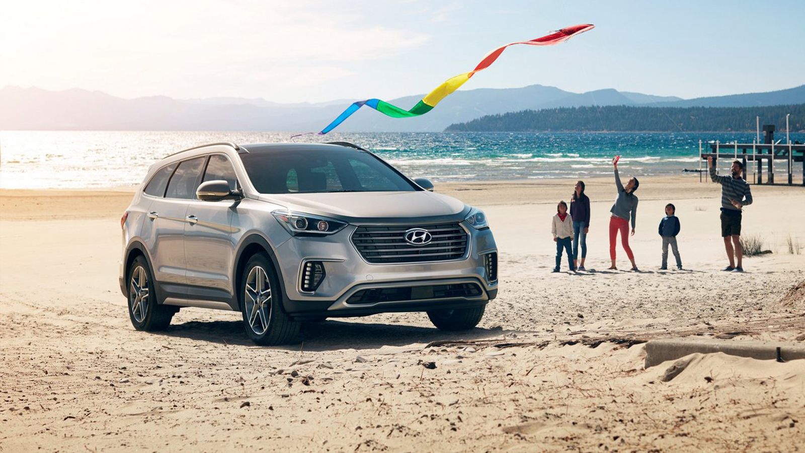 H Hyundai ανακοίνωσε μια σειρά αλλαγών για τα Santa Fe και Santa Fe Sport, με την κυριότερη διαφορά να είναι ο εμπλουτισμός της γκάμας με τη νέα έκδοσ
