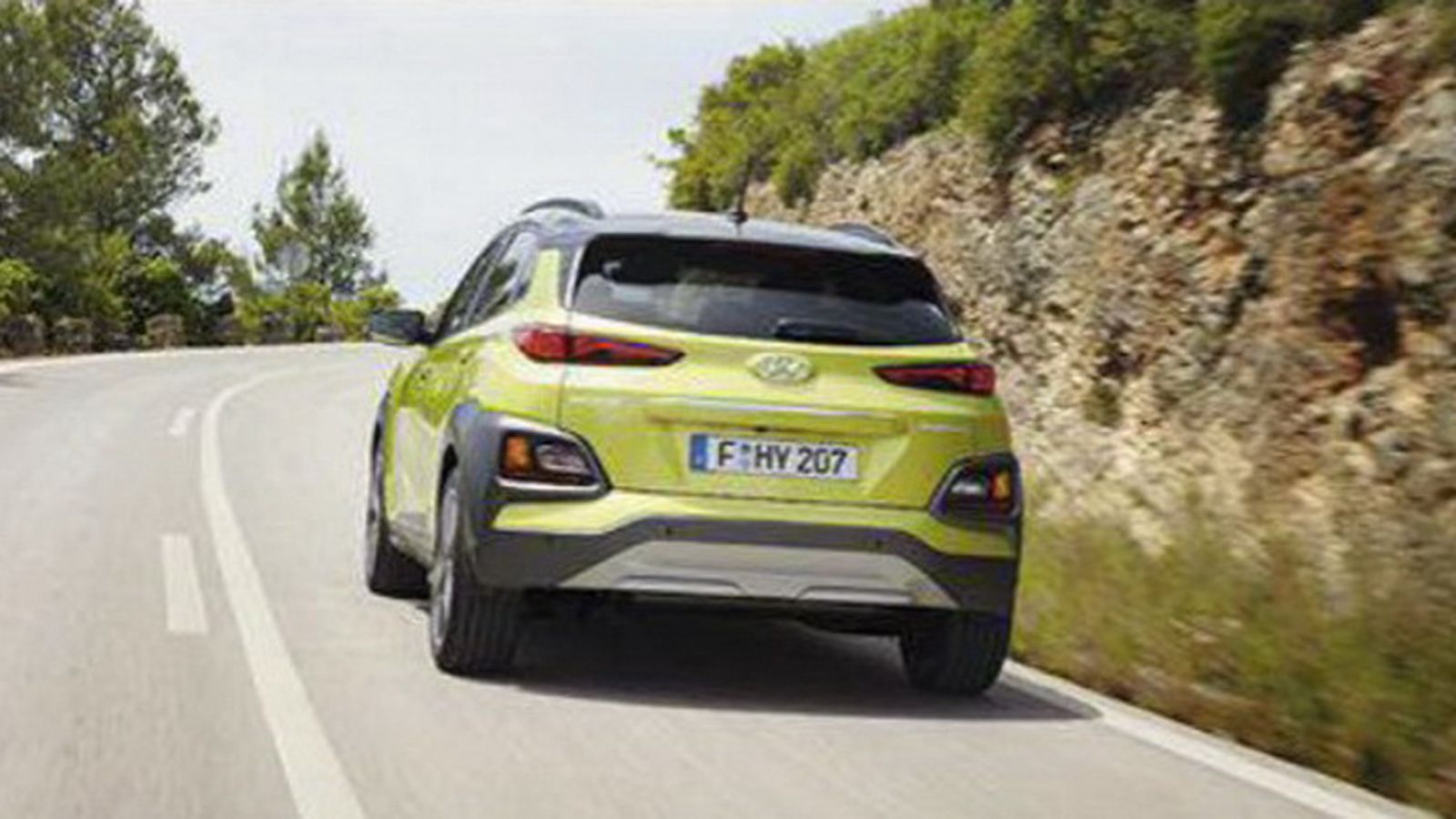 Το Hyundai Kona θα κάνει χρήση μερών από τα i20 και i30, ενώ θα υπάρχει επιλογή για 4κίνητη έκδοση. Η γκάμα των κινητήρων θα περιλαμβάνει πιθανότατα τ