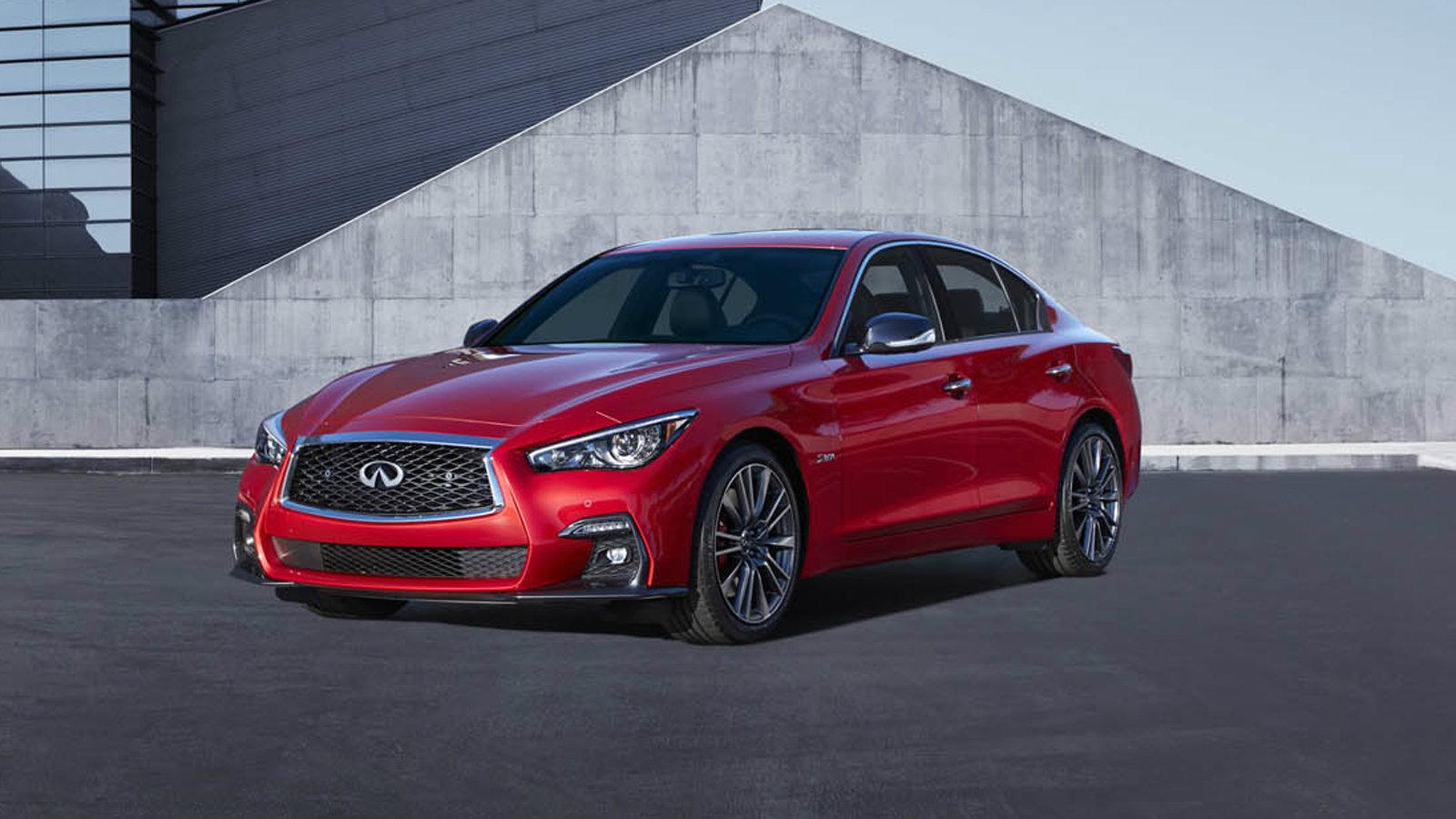 Στο πεδίο της εξωτερικής σχεδίασης το νέο Infiniti Q50 εμφανίστηκε με πιο έντονες γραμμές και μυώδης καμπύλες