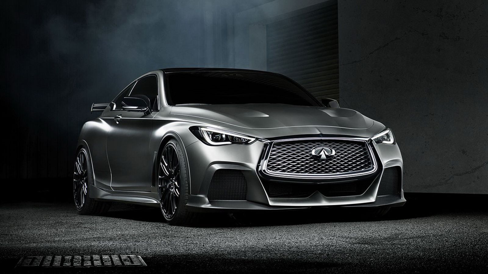 Το Infiniti Q60 Black S διαθέτει τον 3λιτρο twin-turbo V6 κινητήρα και μια γεννήτρια αντίστοιχη με το KERS που χρησιμοποιεί η Renault στην F1, γεγονός