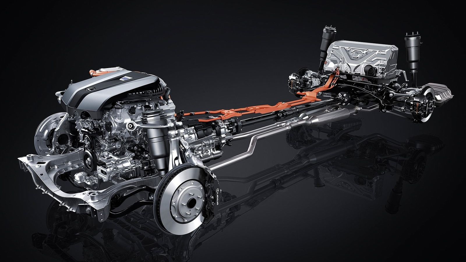 Το υβριδικό σύστημα αποτελείται από τον V6 βενζινοκινητήρα Dual VVT-i των 3,5 λίτρων και δύο ηλεκτροκινητήρες. Η ροπή περνά στον δρόμο μέσω ενός 10τάχ