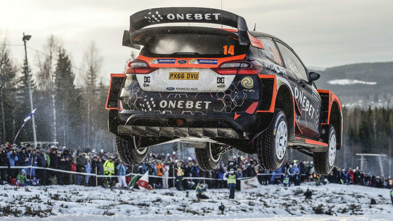 Highlight του αγώνα αποτέλεσε η χθεσινή προσπάθεια του Mads Ostberg να πάρει το ρεκόρ άλματος στο Colin`s Crest που είναι στα 45 μέτρα. Πήρε το φετινό