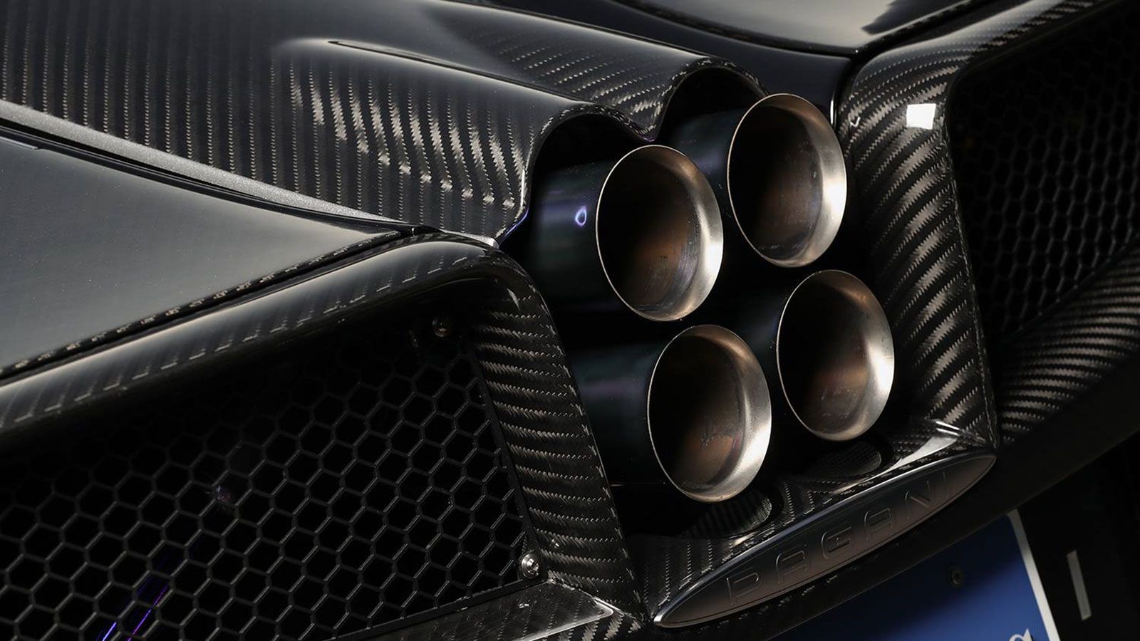 Εξάτμιση με ακόμα πιο άγριο ήχο.